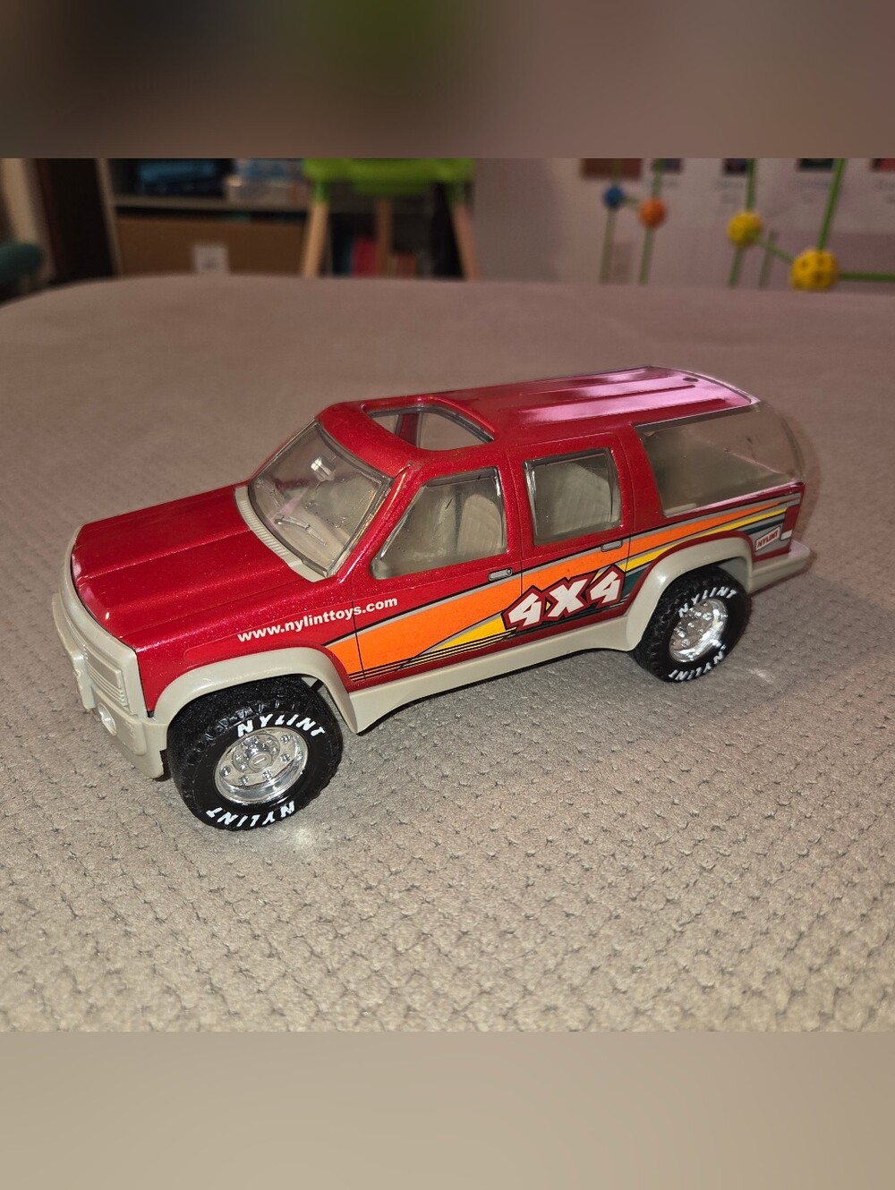 Nylint 1994 Pressed Steel 4x4 SUV Truck Red Suv 9"  made in USA #61104-5491
